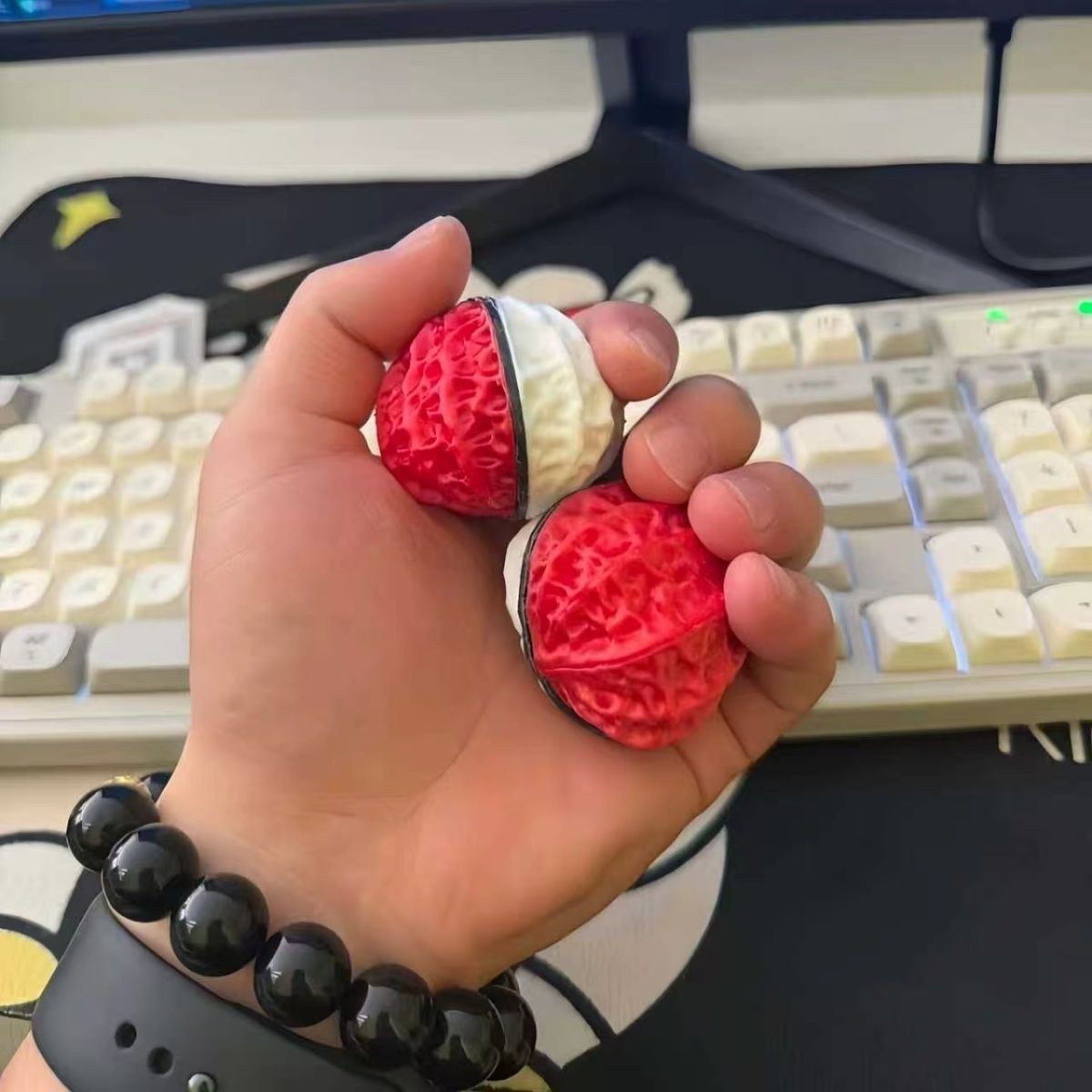 Pokemon Pokeball 3D Ceviz Kırm - Pokeball Cosplay Prop incelemesi ve fiyatı